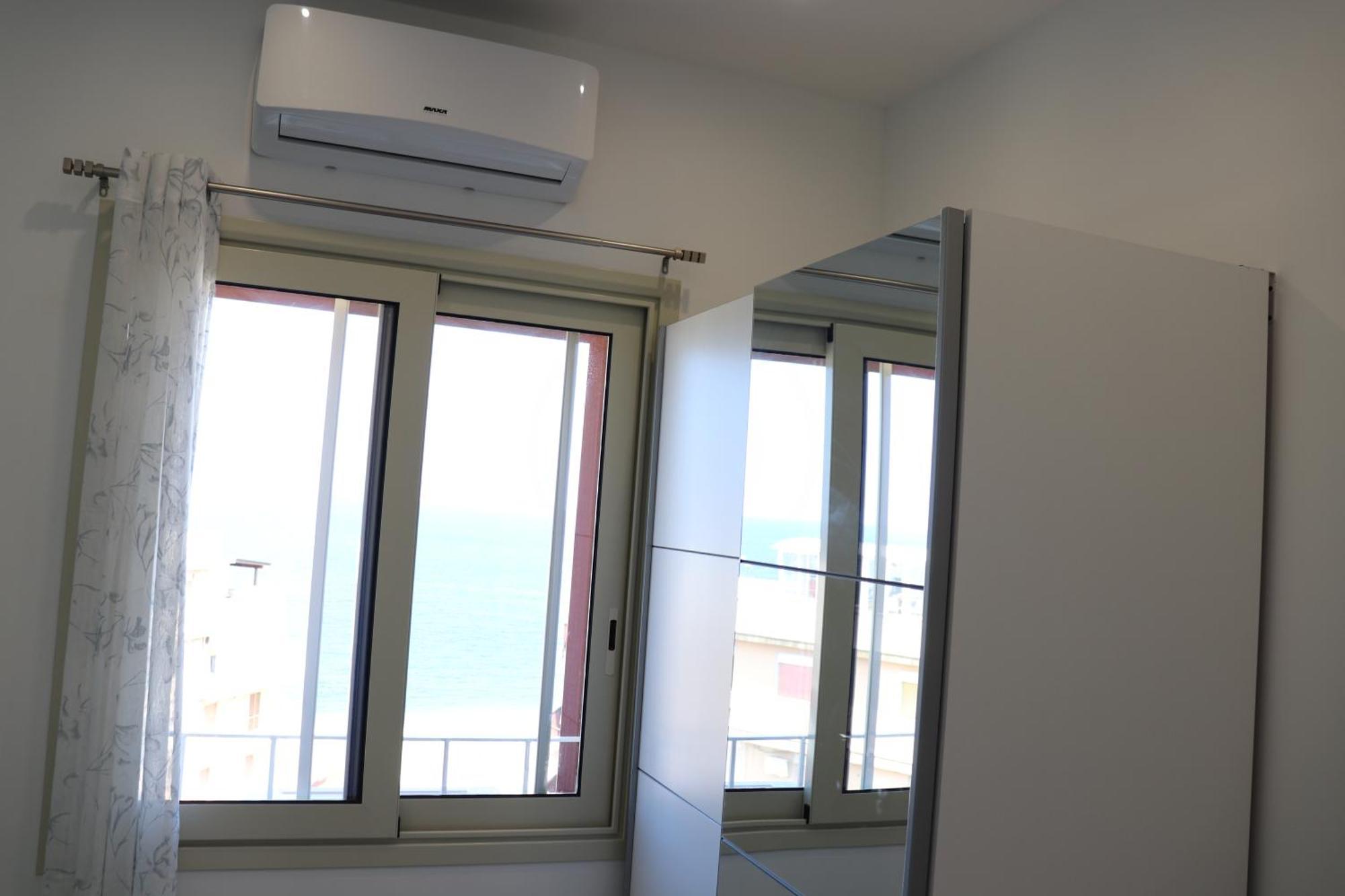Ferienwohnung Rineddahouse Arenella - Vista Mare Panoramica A Palermo Con Parcheggio Privato Exterior foto